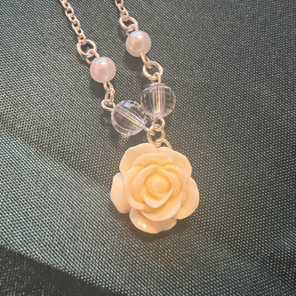 Light yellow young girls necklace chain with extension 15inches